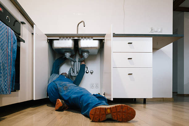 Professional Drain Cleaning technician working in Dunlap, OH